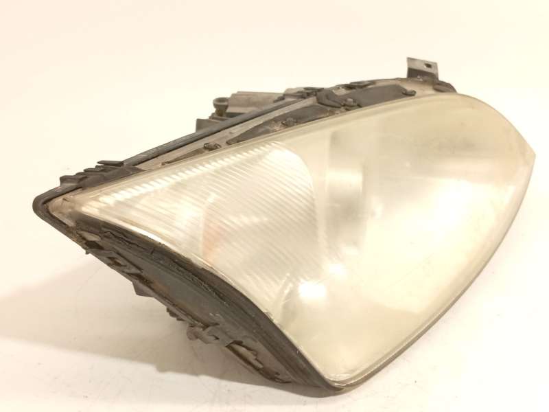 Recambio de faro derecho para ford mondeo iii sedán (b4y) 2.0 tdci referencia OEM IAM 1S7113005CK 1435622 0301174272 2