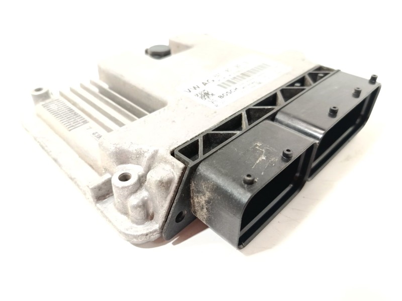 CENTRALITA MOTOR UCE 04C907309BB 0261S17849