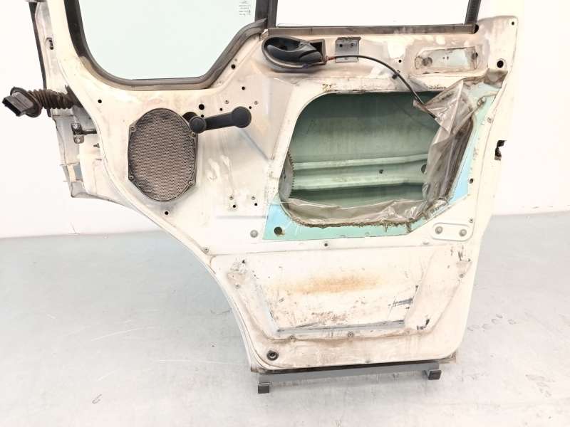 Recambio de puerta delantera derecha para ford transit furgoneta (fa_ _) 2.0 di (fae_, faf_, fag_) referencia OEM IAM 4703950 - Blanco 5