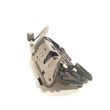 CERRADURA PUERTA TRASERA DERECHA 5TA839016Q 