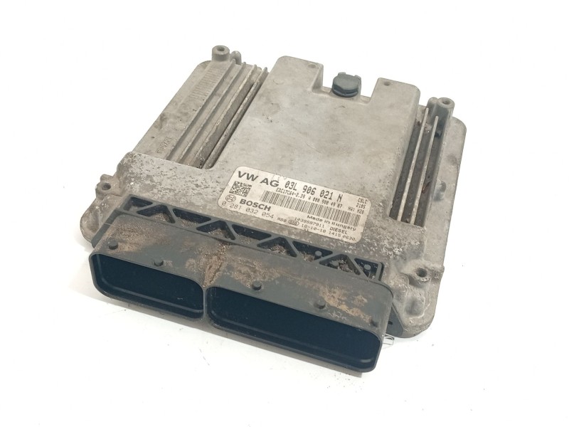 CENTRALITA MOTOR UCE 03L906021N 0281032054