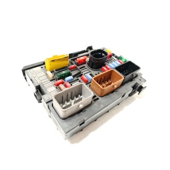 CAJA RELES / FUSIBLES 9675878080 9807028780 