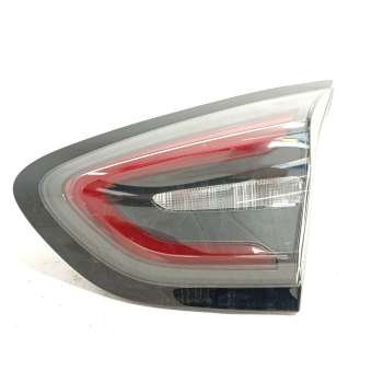 PILOTO TRASERO DERECHO INTERIOR P1TB13A602AB 2762805 
