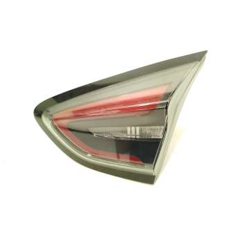 PILOTO TRASERO DERECHO INTERIOR P1TB13A602AB 2762805 