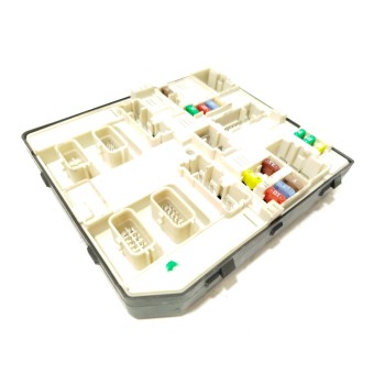 CAJA RELES / FUSIBLES 284B62069R 