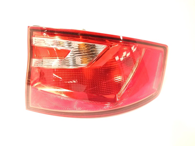 PILOTO TRASERO DERECHO 6JH945096B 2SD01114002