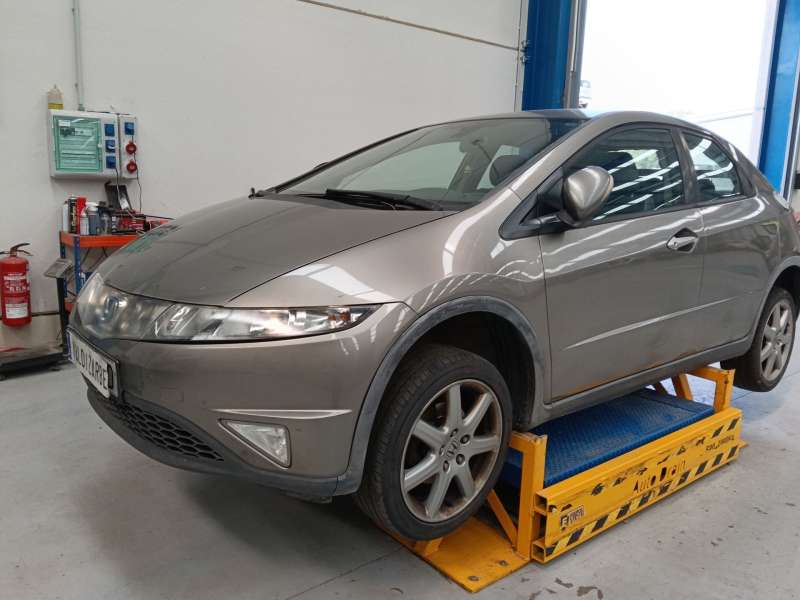 HONDA CIVIC VIII HATCHBACK (FN, FK)