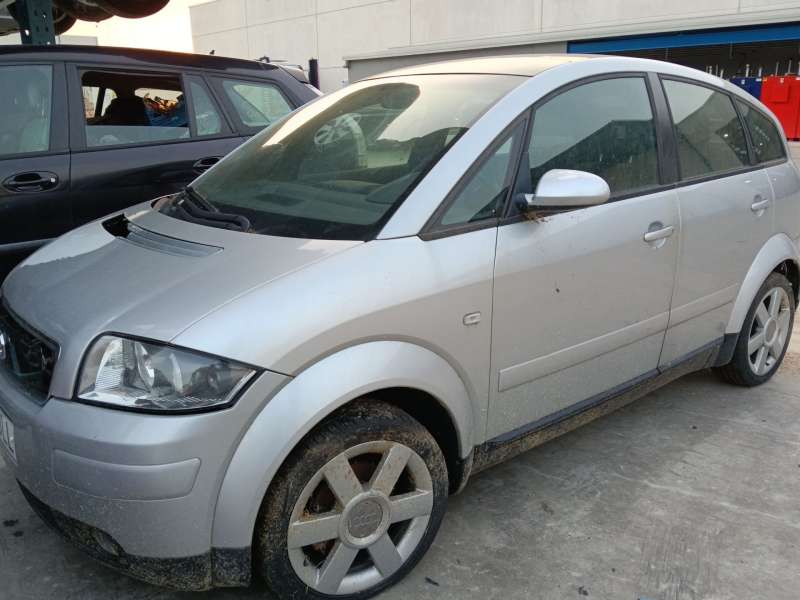 AUDI A2 (8Z0)