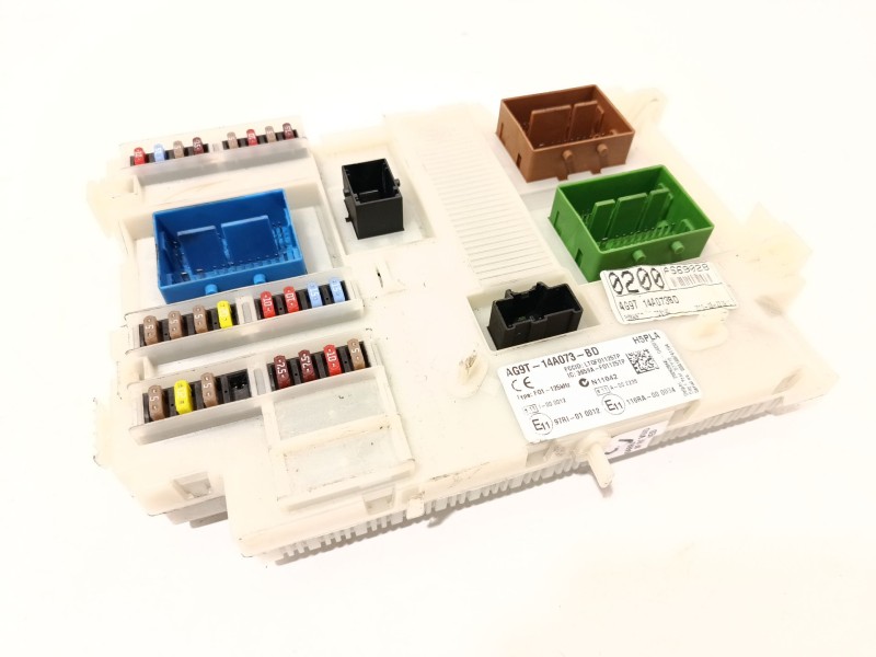 CAJA RELES / FUSIBLES AG9T14A073BD 