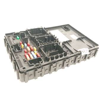 CAJA RELES / FUSIBLES RU5T15604BJAD 2802374 F005V04582