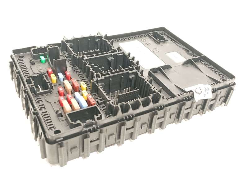 CAJA RELES / FUSIBLES RU5T15604BJAD 2802374 F005V04582