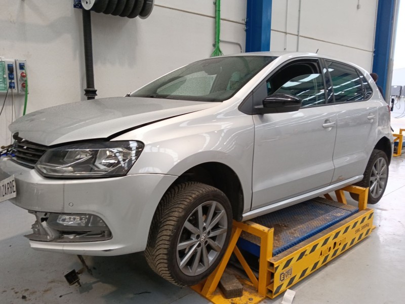 VOLKSWAGEN POLO V (6R1, 6C1)