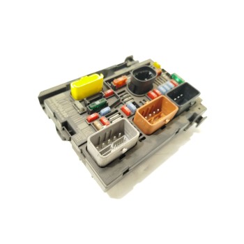 CAJA RELES / FUSIBLES 9664706280 9807028780 9807028880