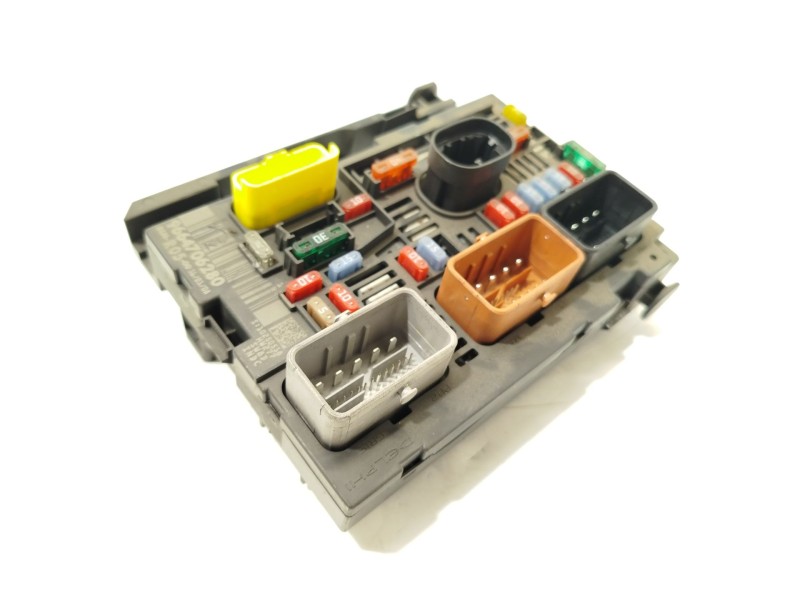 CAJA RELES / FUSIBLES 9664706280 9807028780 9807028880