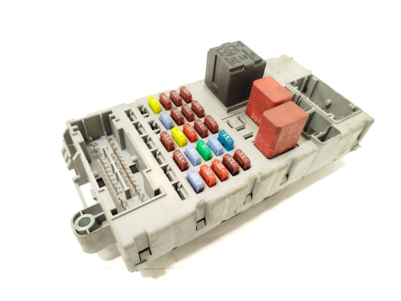 CAJA RELES / FUSIBLES 1361296080 