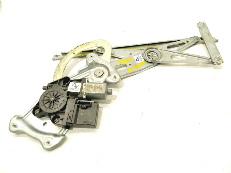 ELEVALUNAS DELANTERO DERECHO 807200007R 