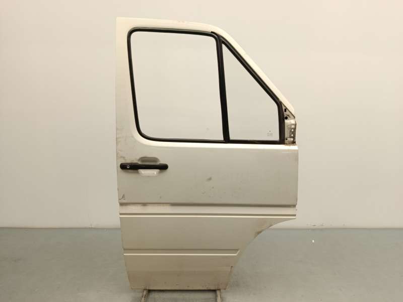 Recambio de puerta delantera derecha para volkswagen lt 28-35 ii autobús (2db, 2de, 2dk) 2.5 sdi referencia OEM IAM 2D0831056D - Blanco