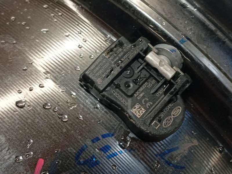 Recambio de llanta para hyundai ioniq (ae) 1.6 gdi hybrid referencia OEM IAM 52910G2300 9