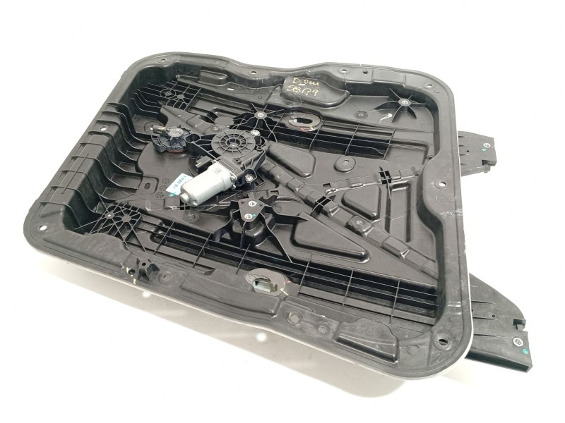 ELEVALUNAS DELANTERO DERECHO SA3F6104209V SA3F3746200E 