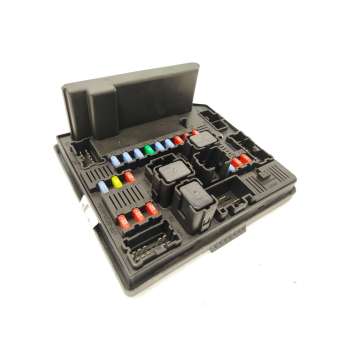 CAJA RELES / FUSIBLES 284B7JD02C 