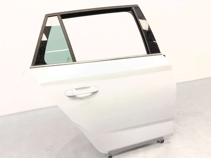 Recambio de puerta trasera derecha para skoda kamiq (nw4) 1.0 tsi referencia OEM IAM 658833052B - Blanco 2
