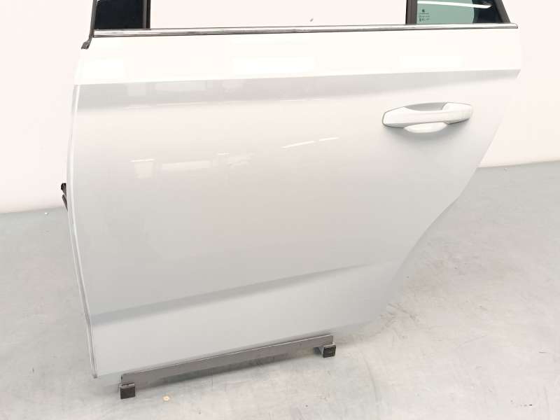 Recambio de puerta trasera izquierda para skoda kamiq (nw4) 1.0 tsi referencia OEM IAM 658833051B - Blanco 3