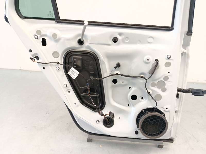 Recambio de puerta trasera izquierda para skoda kamiq (nw4) 1.0 tsi referencia OEM IAM 658833051B - Blanco 5