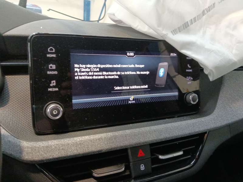 Recambio de pantalla multifuncion para skoda kamiq (nw4) 1.0 tsi referencia OEM IAM 657035869A - Blanco 8
