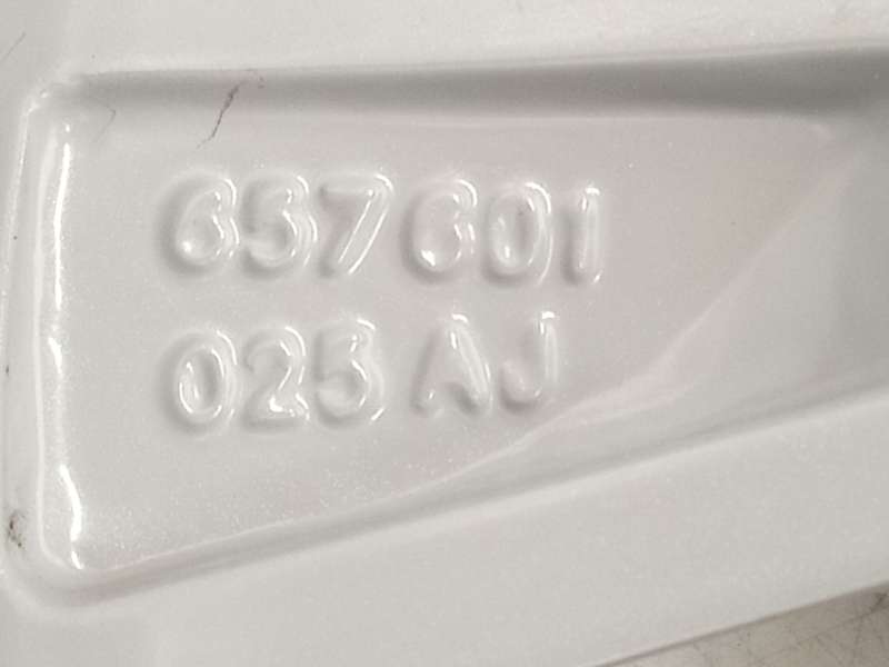 Recambio de llanta para skoda kamiq (nw4) 1.0 tsi referencia OEM IAM 657601025AJ - Blanco 9