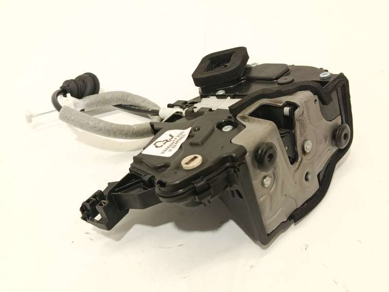 CERRADURA PUERTA TRASERA DERECHA 10A839016B 