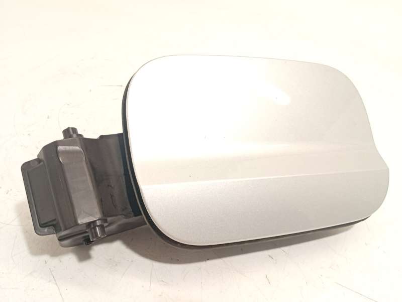 TAPA EXTERIOR COMBUSTIBLE 6VA809702 