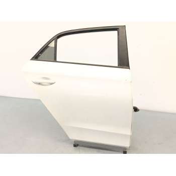PUERTA TRASERA DERECHA 77004C8000 