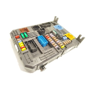 CAJA RELES / FUSIBLES 9819851480 1617549580 28531933