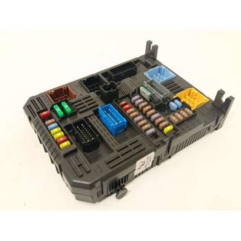 CAJA RELES / FUSIBLES 9826323580 1634164880 28623011