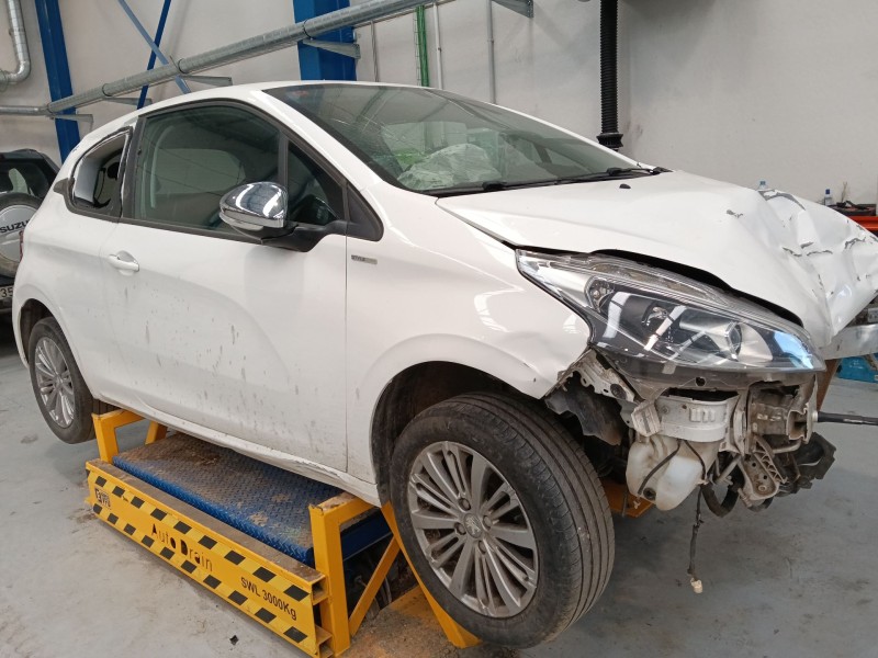 PEUGEOT 208 I (CA_, CC_)