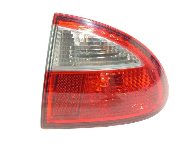PILOTO TRASERO DERECHO 1M694511201C 