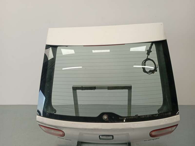 PORTON TRASERO 1M6827025H 