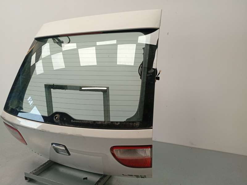 Recambio de porton trasero para seat leon (1m1) 1.9 tdi referencia OEM IAM 1M6827025H - Blanco 2