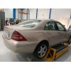 mercedes-benz clase c (w203) del año 2001