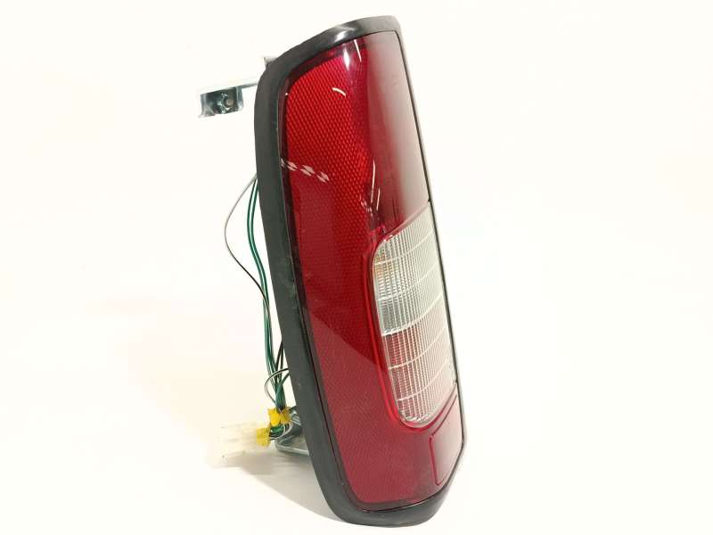 Recambio de piloto trasero izquierdo para nissan pick up (d22) 2.5 dci 4wd referencia OEM IAM 265553S225 2