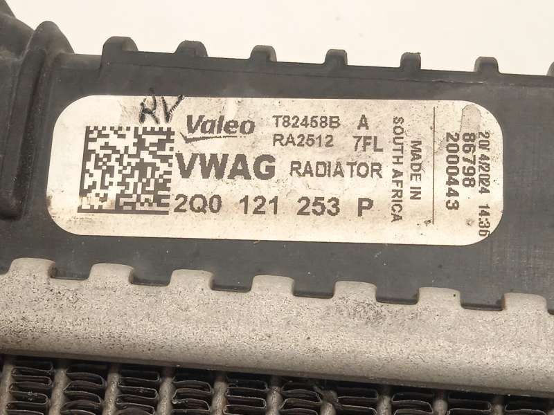 Recambio de radiador agua para volkswagen polo vi (aw1, bz1, ae1, bz3) 1.0 tsi referencia OEM IAM 2Q0121253P - Blanco 4