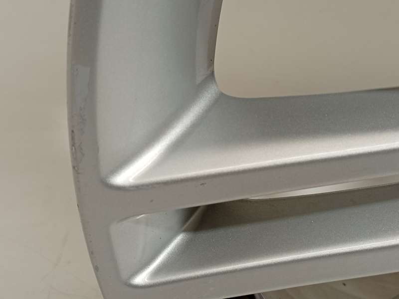 Recambio de llanta para kia carens iv 1.7 crdi referencia OEM IAM 52910A4750 - Blanco 4