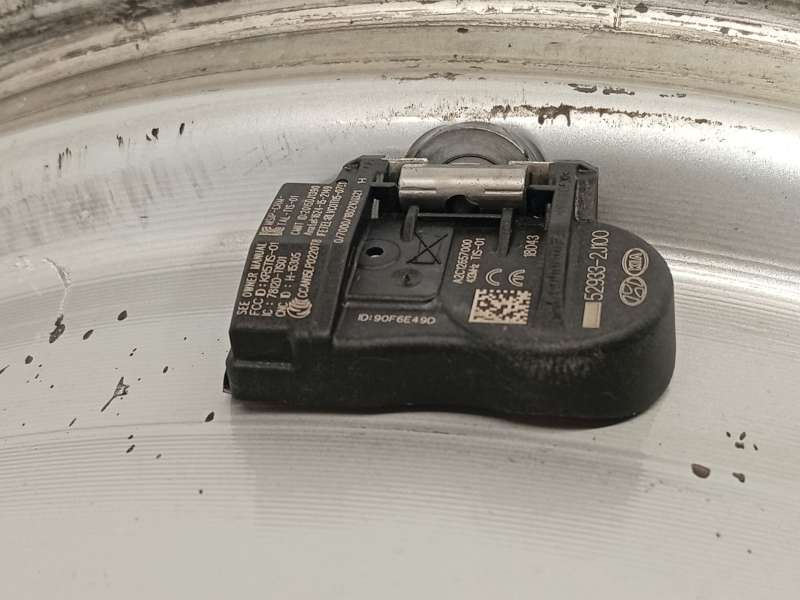 Recambio de llanta para kia carens iv 1.7 crdi referencia OEM IAM 52910A4750 - Blanco 7