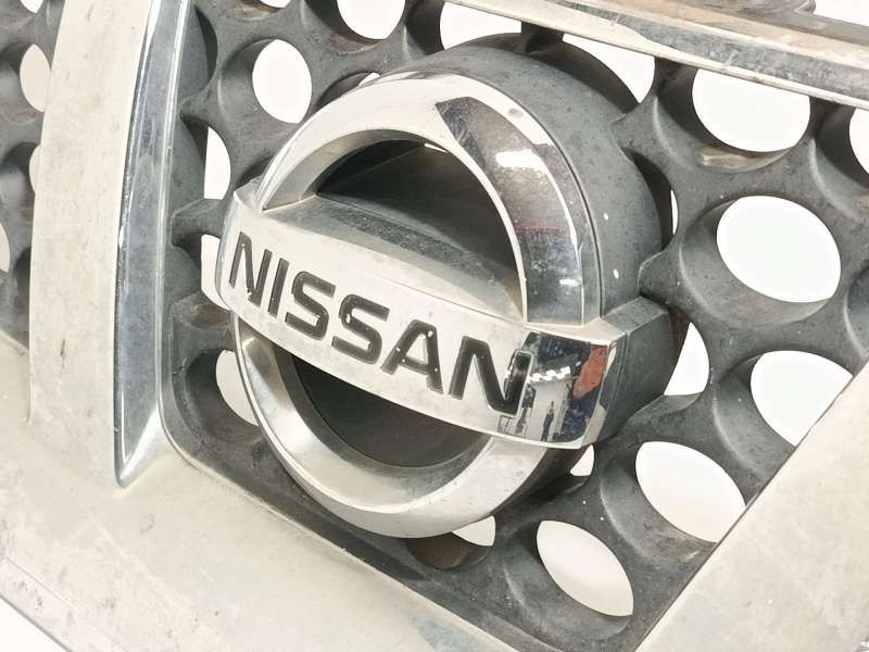 Recambio de rejilla delantera para nissan pick up (d22) 2.5 dci 4wd referencia OEM IAM 62310VK100 3