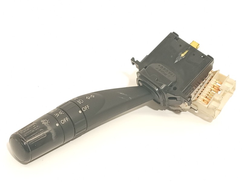 MANDO LUCES 83115AG151 