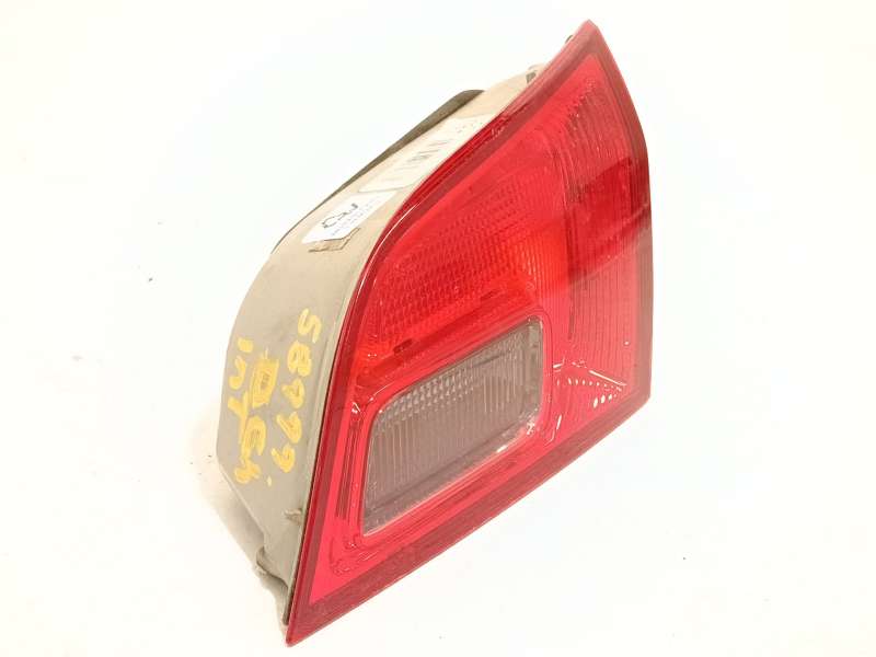 Recambio de piloto trasero derecho interior para opel astra j sports tourer (p10) 1.6 cdti (35) referencia OEM IAM 13282247  366 - Blanco