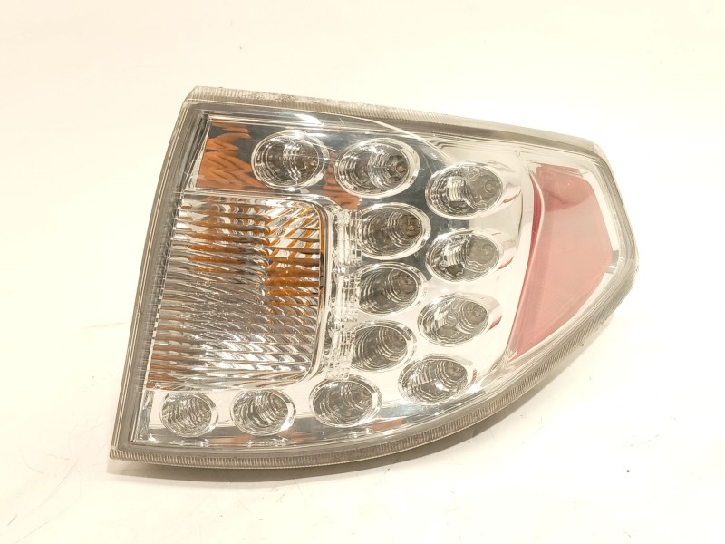 PILOTO TRASERO DERECHO 84912FG020 