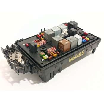 CAJA RELES / FUSIBLES 13449209 39065975 1110223AB