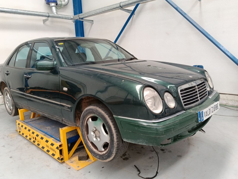 MERCEDES-BENZ CLASE E (W210)