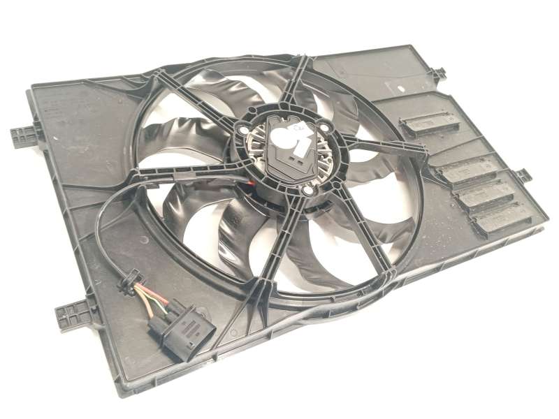 Recambio de electroventilador para ford tourneo connect / grand tourneo connect v761 monospace (sk) 2.0 ecoblue 4wd referencia O - Blanco